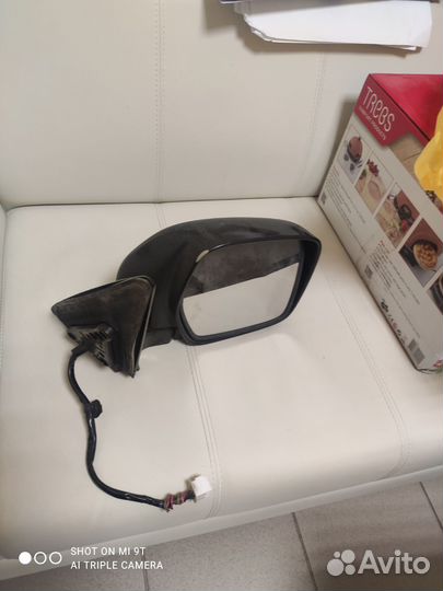 Правое зеркало lexus LX 470