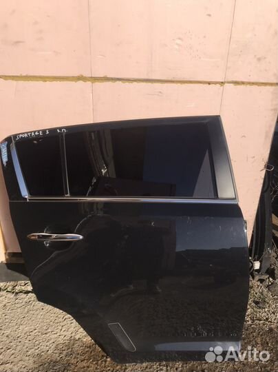 Дверь задняя правая Kia Sportage 3 SL