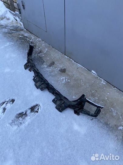 Кронштейн заднего бампера Audi A3 8v Sedan