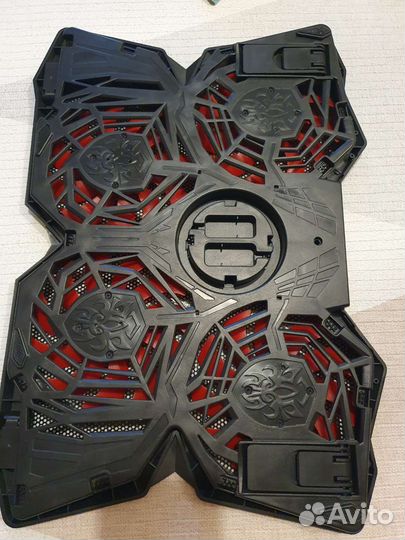 Подставка под ноутбук с охлаждением