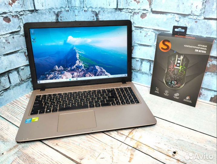 Игровой asus на i3-5005u/ GT 920m/ RAM 8/ SSD