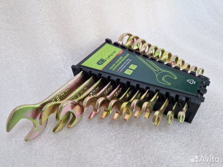 Набор ключей комбинированных 12 пр