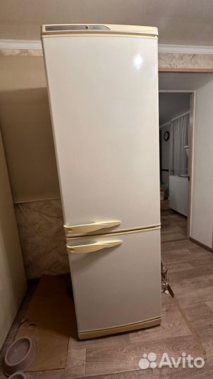 Холодильник Stinol бу