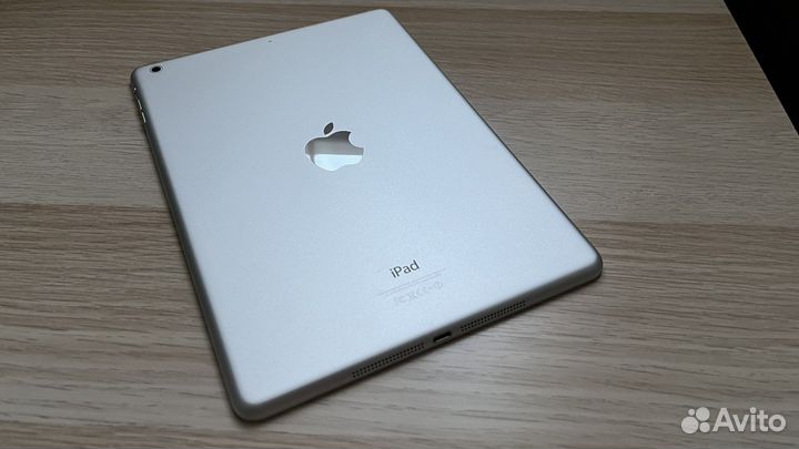 Apple iPad Air 32Gb Wi-Fi