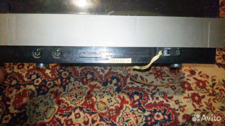 Проигрыватель икар 303