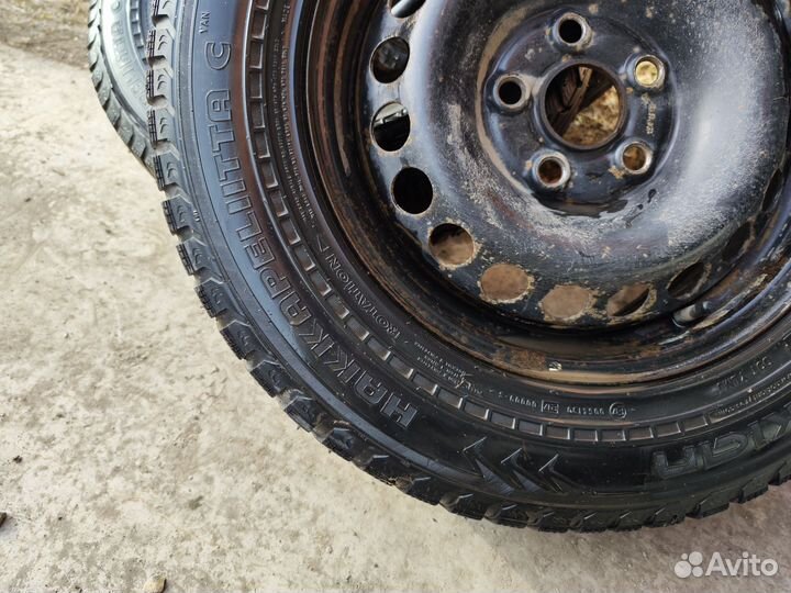 Nokian Tyres Hakkapeliitta C Van 215 R16C 109R