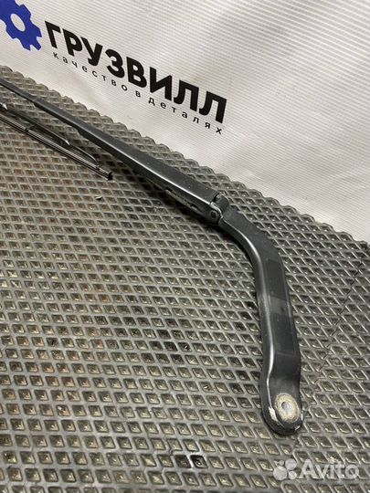 Поводок стеклоочистителя Renault Premium