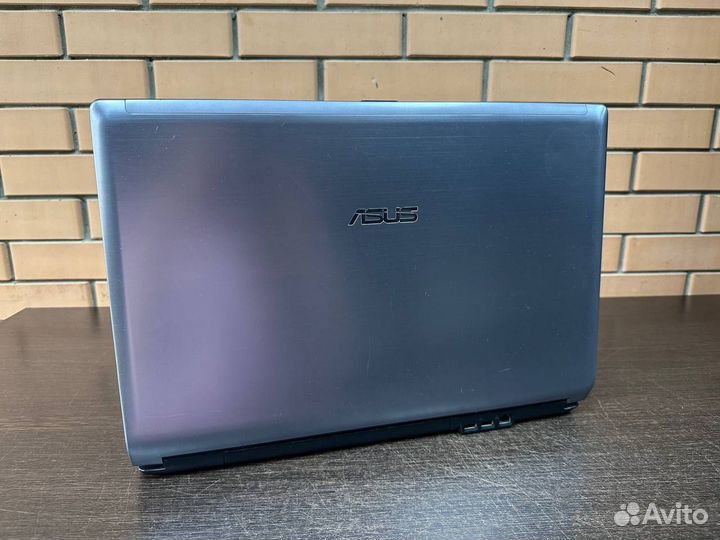 Большой ноутбук Asus/i7/SSD/8Гб/2видеокарты-2Гб