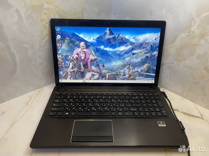 Игровой ноутбук i5/8GB/SSD+HHD lenovo