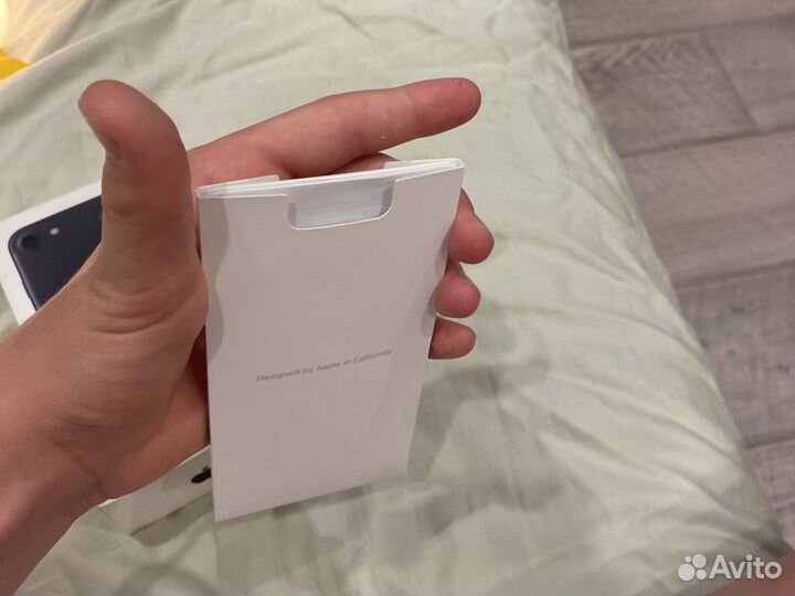 Коробка от iPhone 7