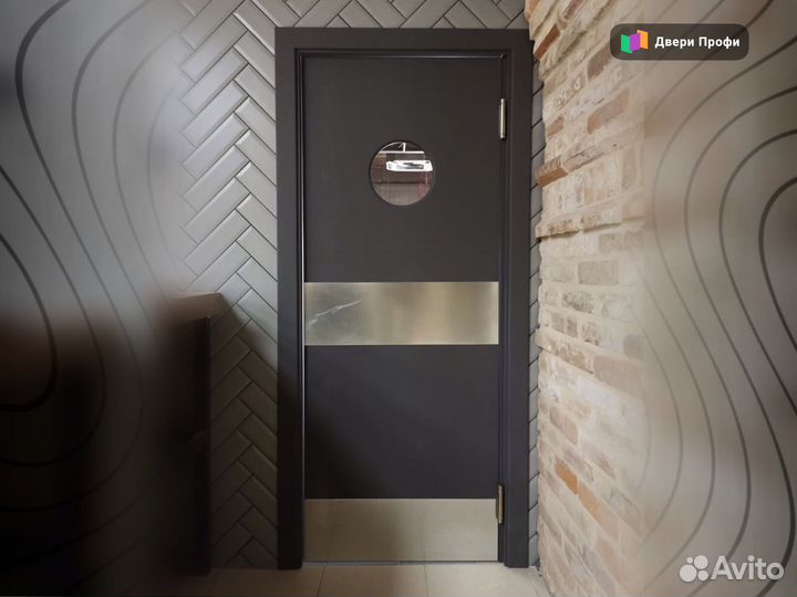 Дверь маятниковая