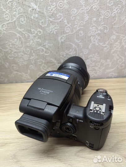 Фотоаппарат Sony DSC R1