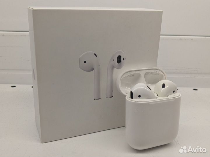 Беспроводные наушники Apple Airpods (1 Generation)