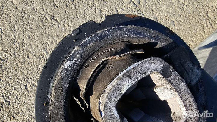 Подрамник передний на Mercedes-Benz W140