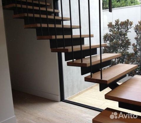 Лестница на второй этаж