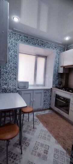 2-к. квартира, 50 м², 1/5 эт.