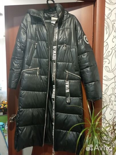 Пуховик женский длинный с капюшоном