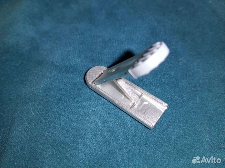 Подставка для ноутбука алюминиевая