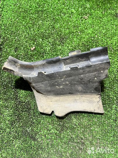 Воздуховод радиатора правый mercedes w220