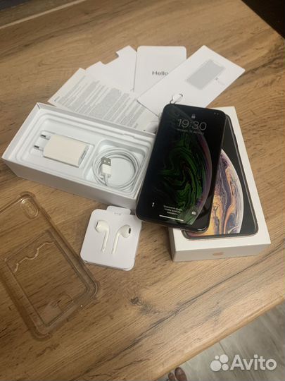 iPhone xs max 256 торг