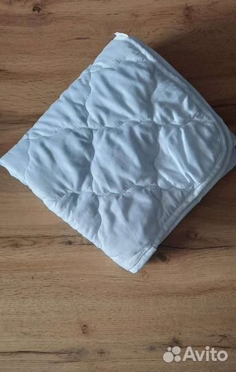 Наматрасник непромокаемый