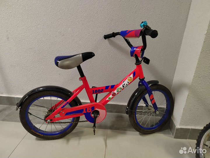 Детский велосипед. Состояние на фото видно