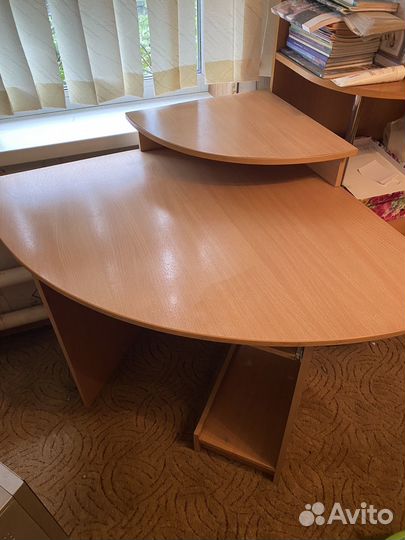 Компьютерный стол бу угловой