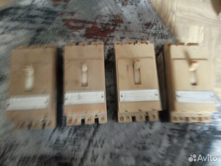 Выключатели