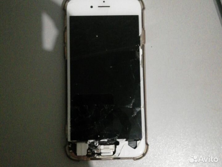iPhone 6S, 64 ГБ
