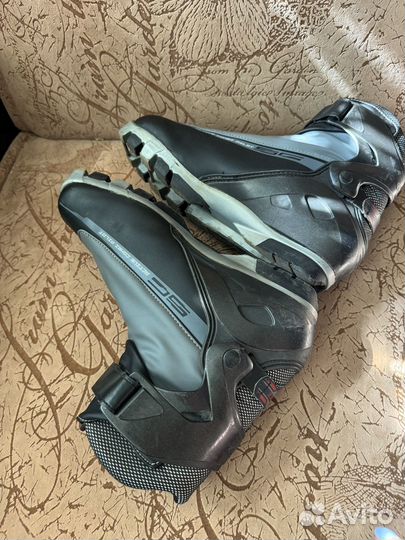 Лыжные ботинки salomon 43