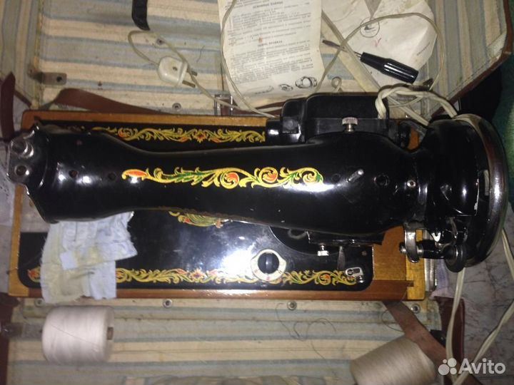 Швейная машинка. Чайка