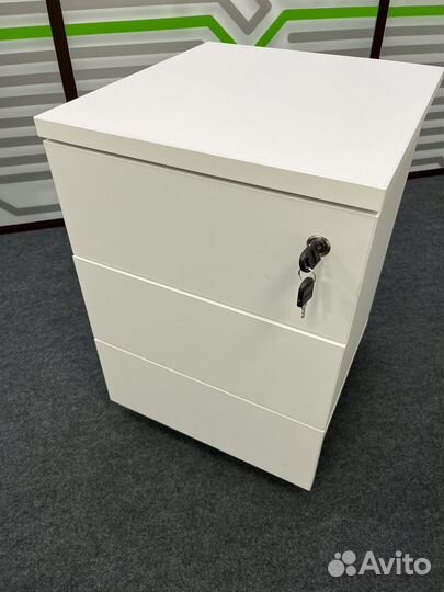 Тумбочка офисная выкатная