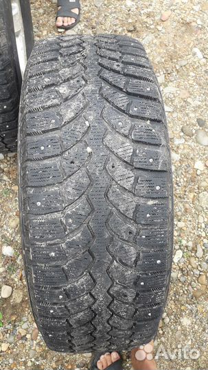 Bridgestone B70 275/70 R16