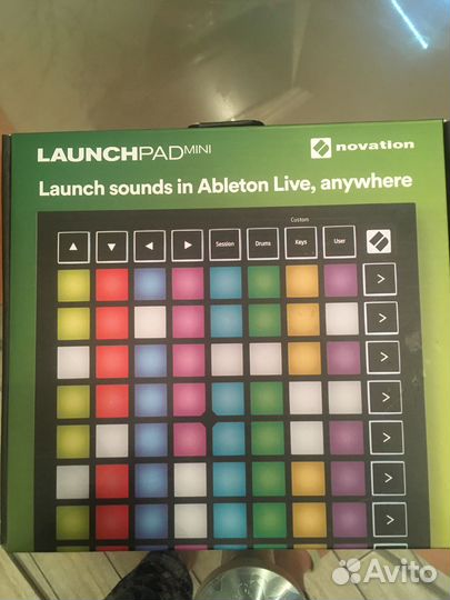 Контроллер midi-контроллер Novation Launchpad Mini
