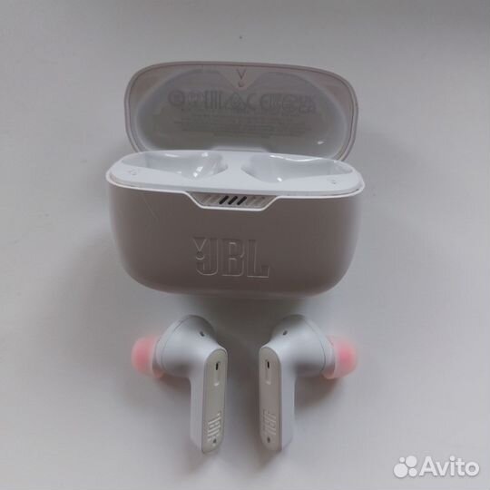 Наушники JBL Tune 230NC