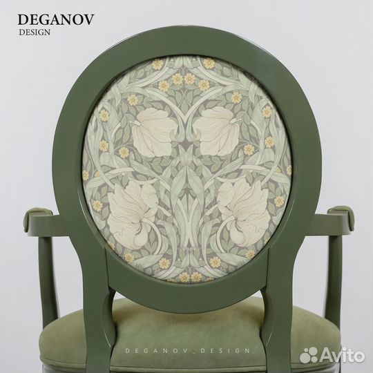 Кресло медальон