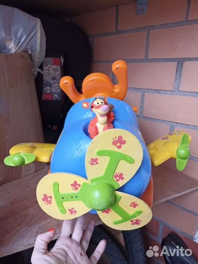 Развивающий автомобиль каталка