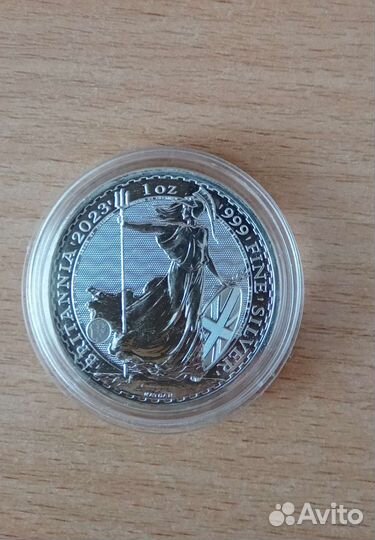 Серебряные инвестиционные монеты разных стран