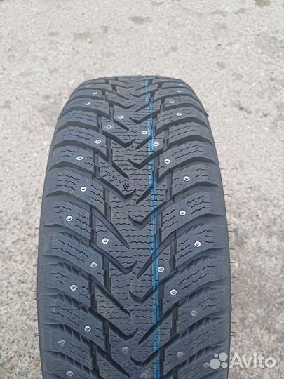 Nokian Tyres Nordman 8 SUV 215/65 R16