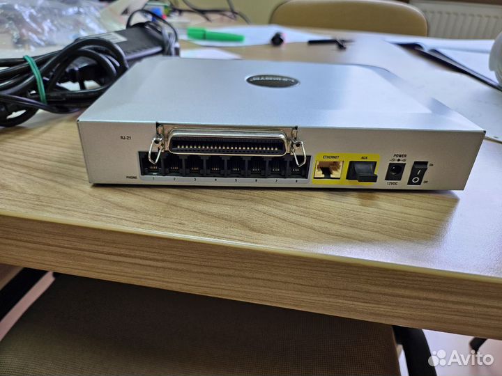 VoIP-шлюз Cisco SPA8000-XU