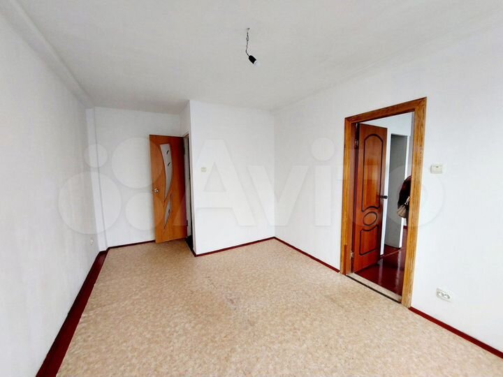 Комната 30,5 м² в > 9-к., 1/5 эт.