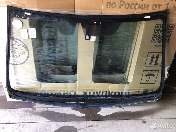 Лобовое стекло оригинал Infiniti q50