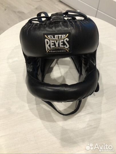 Шлем Cleto Reyse