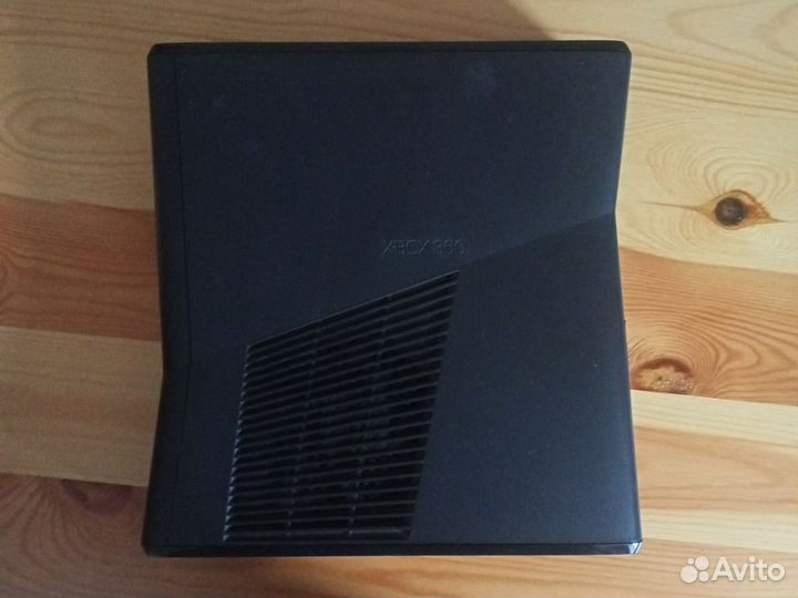 Xbox 360 slim freeboot 250 gb