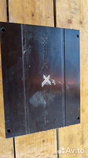 Автомобильный сабвуфер и усилитель