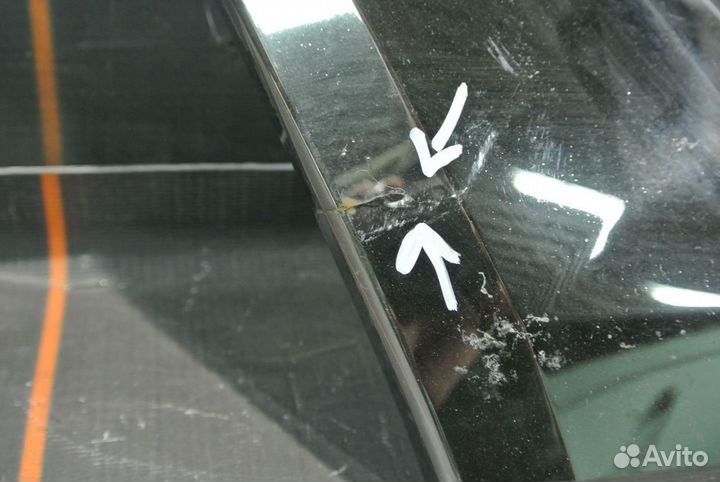 Накладка на фару правую - Toyota Land Cruiser 20