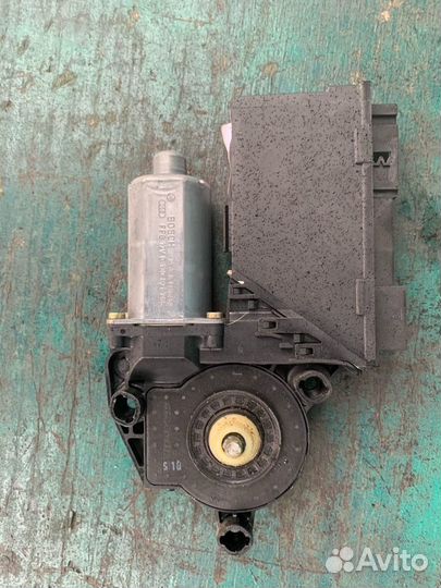 Моторчик стеклоподъемника porsche cayenne touareg