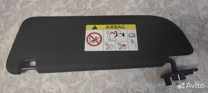 Козырёк солнцезащитный Ауди Q7. Оригинал