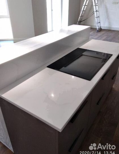 Столешница на кухню из искусственного камня