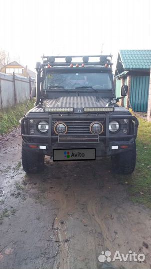 Land Rover Defender 2.4 МТ, 2009, 90 000 км